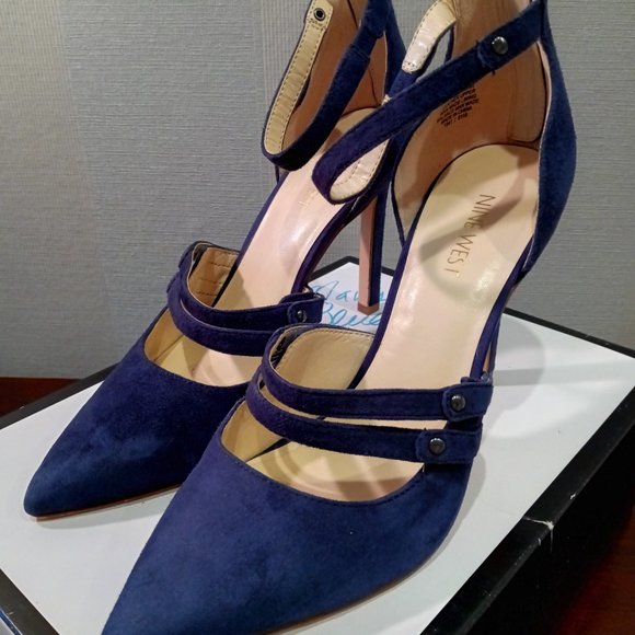 NAVY TAHIRO  NINE WEST size 9 - Picture 10 of 10